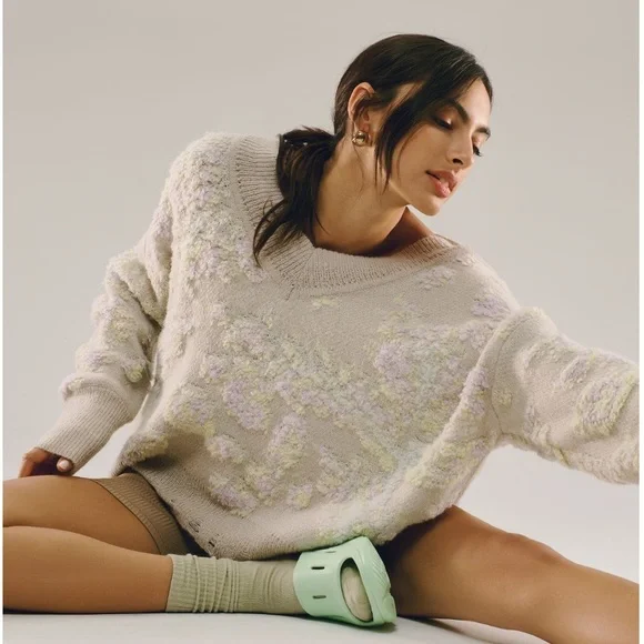 Anthropologie Textured V-neck Sweater Light Gray - Picture 2 of 6